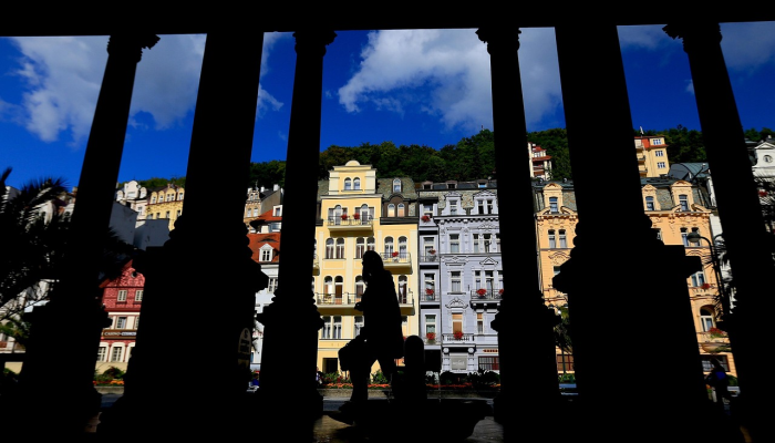 陕西宝鸡公布最新疫情:稳控、救援与重启并行的城市节奏 陕西宝鸡公布最新疫情:稳控、救援与重启并行的城市节奏